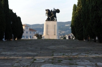 Il monumento ai Caduti sul Colle di San Giusto